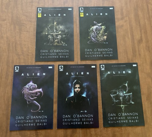 Dark horse alien - dark,